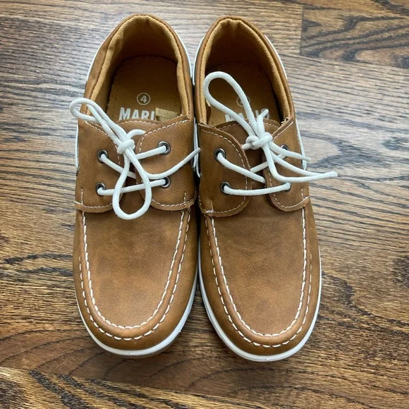 Mario Lopez | Shoes | Mario Lopez New Boys Size 4 Boat Shoes  display picture 3
